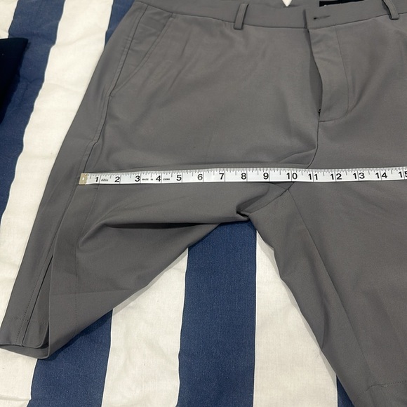 Size 38 Comfortable grey shorts in good condition - Picture 3 of 10